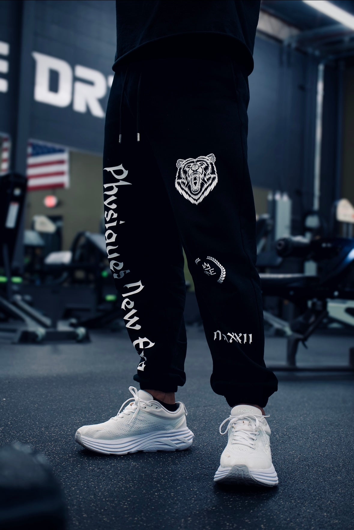 PHYSIQUES NEW ERA JOGGERS (MMXXII) BLACK
